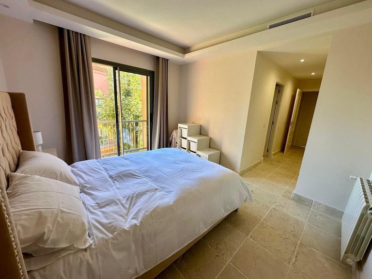 Apartment for Sale in Los Flamingos, Malaga 8