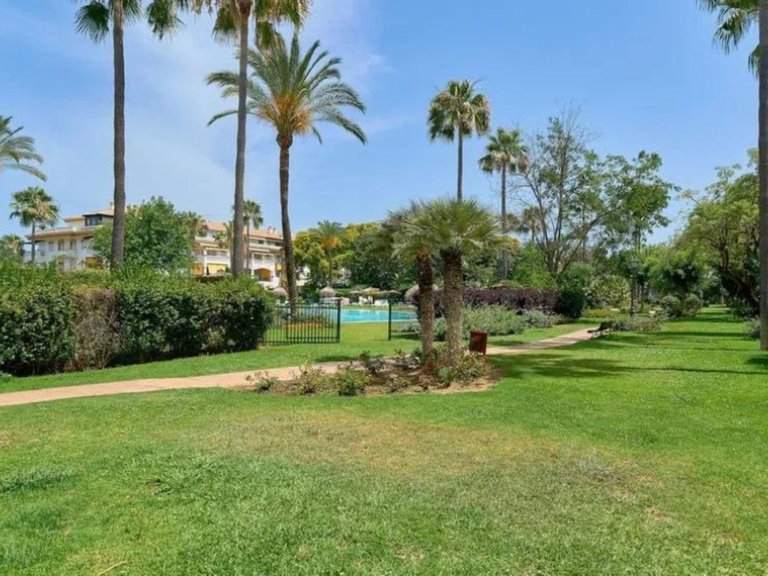 Apartment for Sale in Marbella, Malaga 17