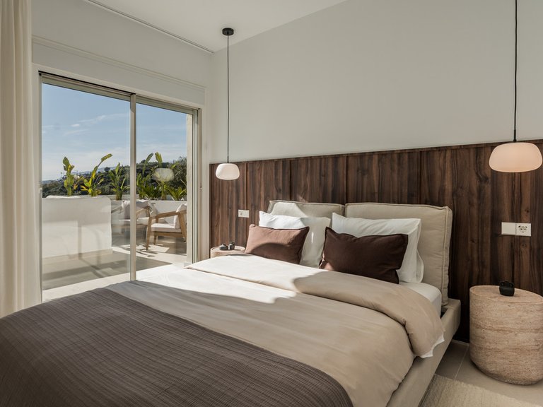 Apartment for Sale in Nueva Andalucía, Malaga 20