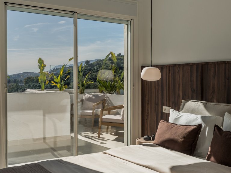 Apartment for Sale in Nueva Andalucía, Malaga 21