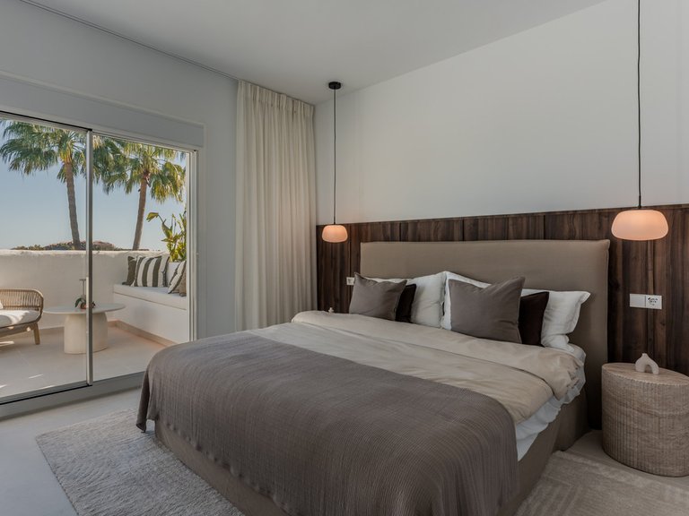 Apartment for Sale in Nueva Andalucía, Malaga 23