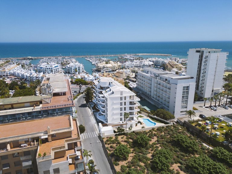 Penthouse for Sale in Benalmadena Costa, Malaga 11