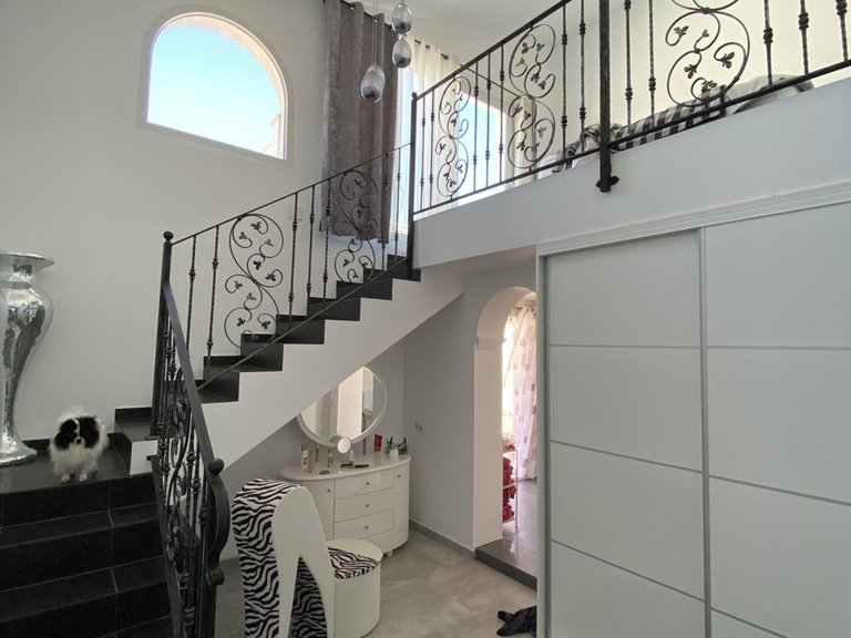 Villa for Sale in Cerros Del Aguila, Malaga 19