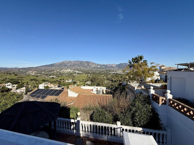 Villa for Sale in Cerros Del Aguila, Malaga 25