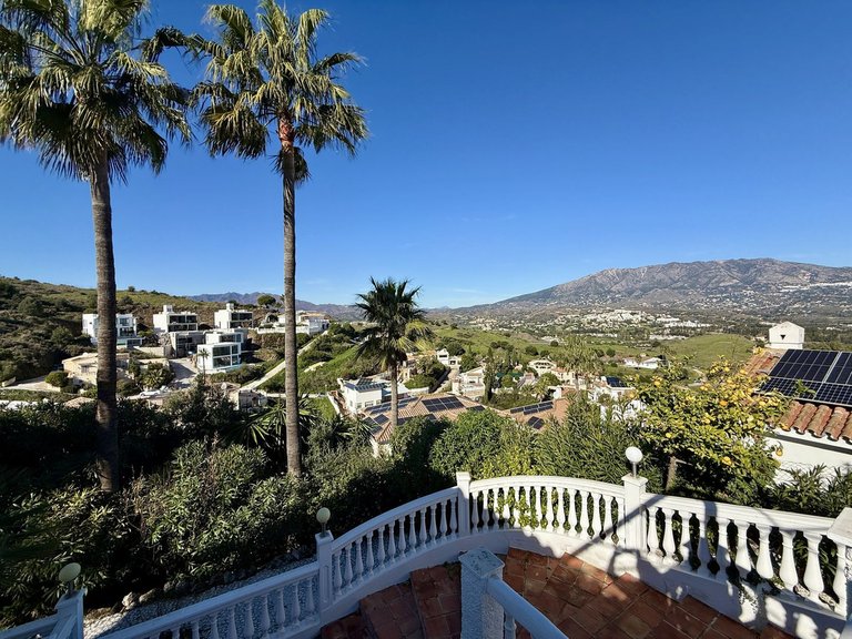 Villa for Sale in Cerros Del Aguila, Malaga 48