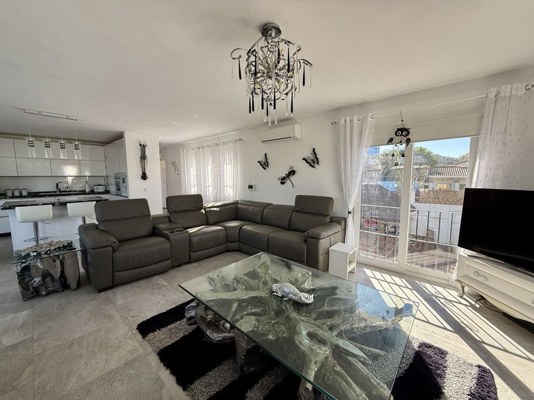 Villa for Sale in Cerros Del Aguila, Malaga 8