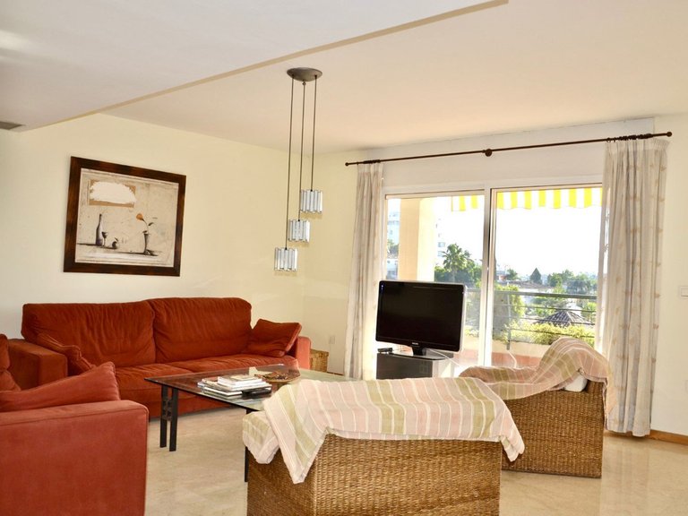 Apartment for Sale in Guadalmina Alta, Malaga 13
