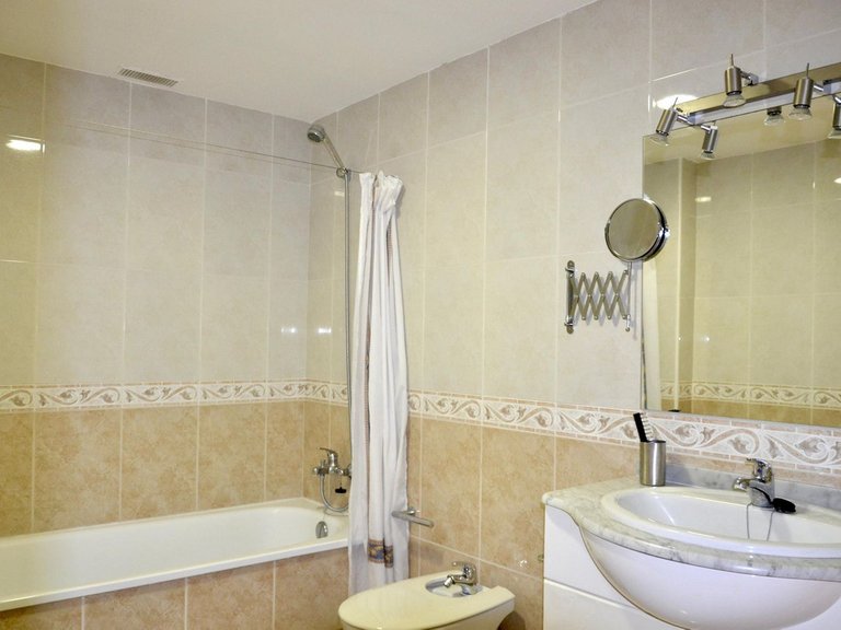 Apartment for Sale in Guadalmina Alta, Malaga 23