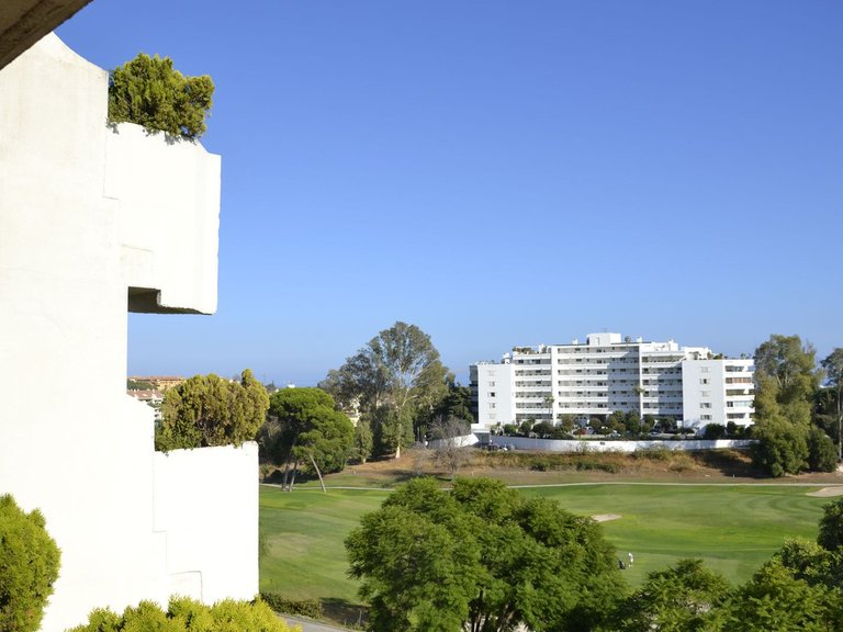 Apartment for Sale in Guadalmina Alta, Malaga 28