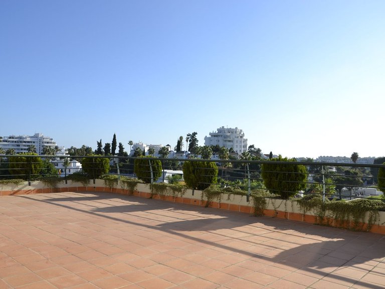 Apartment for Sale in Guadalmina Alta, Malaga 43
