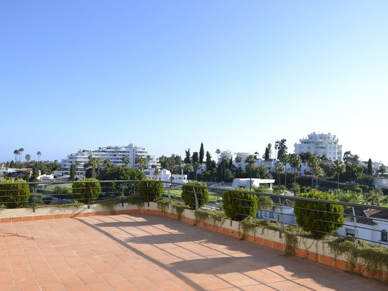 Apartment for Sale in Guadalmina Alta, Malaga 46