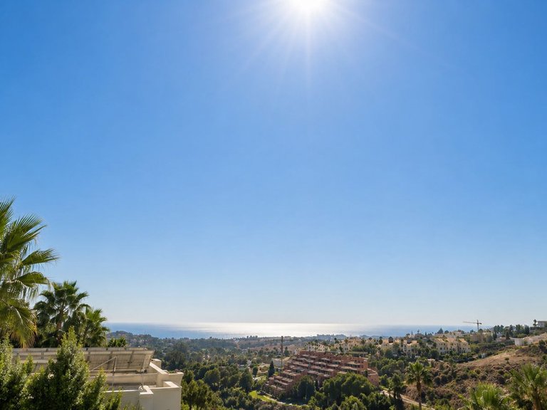 Villa for Sale in Benahavís, Malaga 18