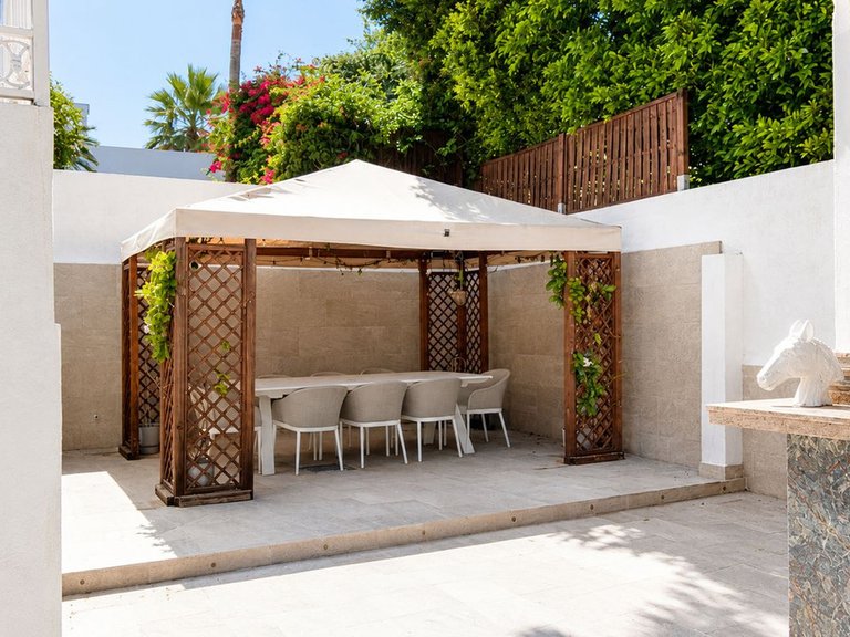Villa for Sale in Benahavís, Malaga 25