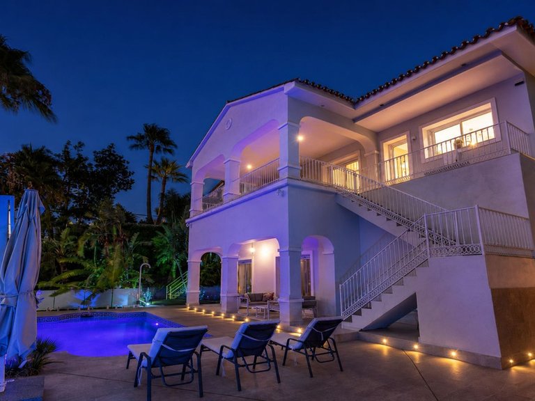 Villa for Sale in Benahavís, Malaga 31