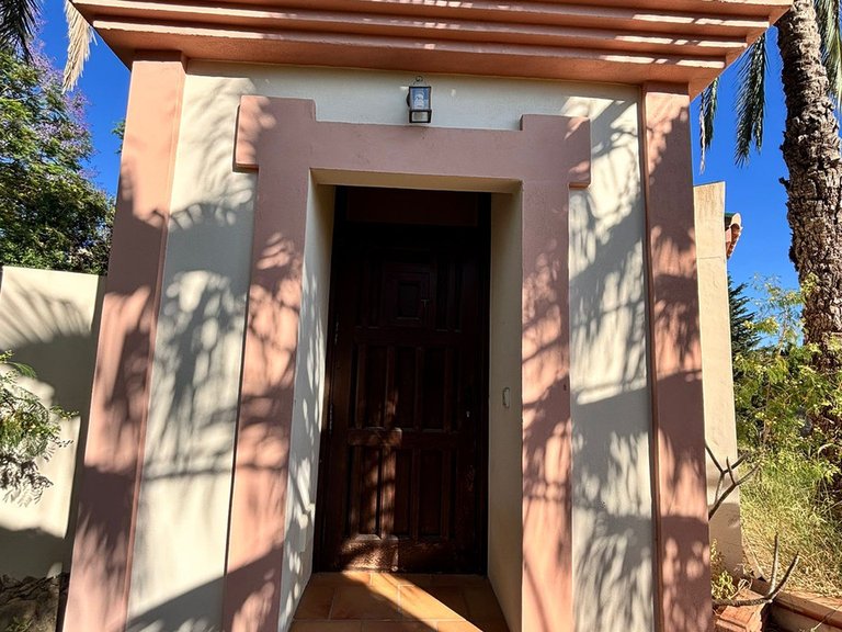 Villa for Sale in Estepona, Malaga 4