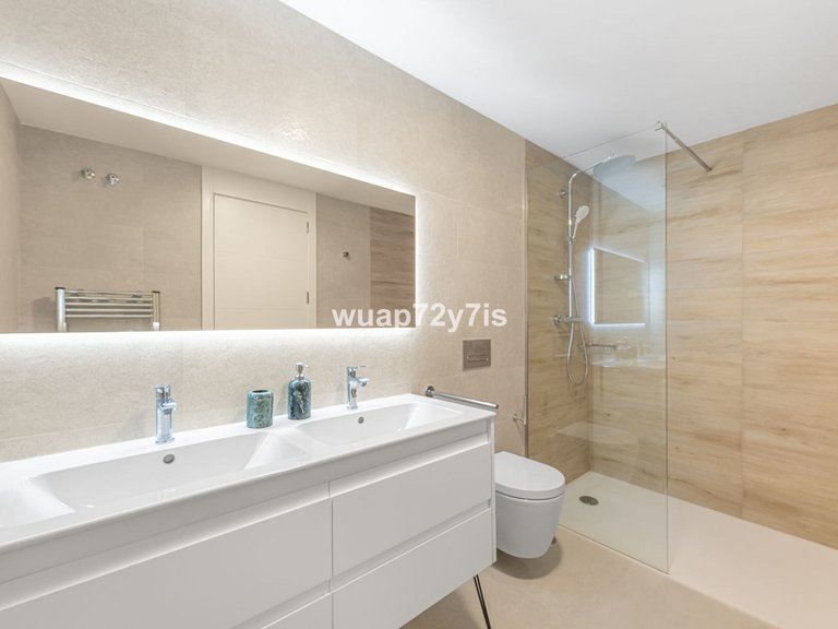 Apartment for Sale in Torremolinos, Malaga 31