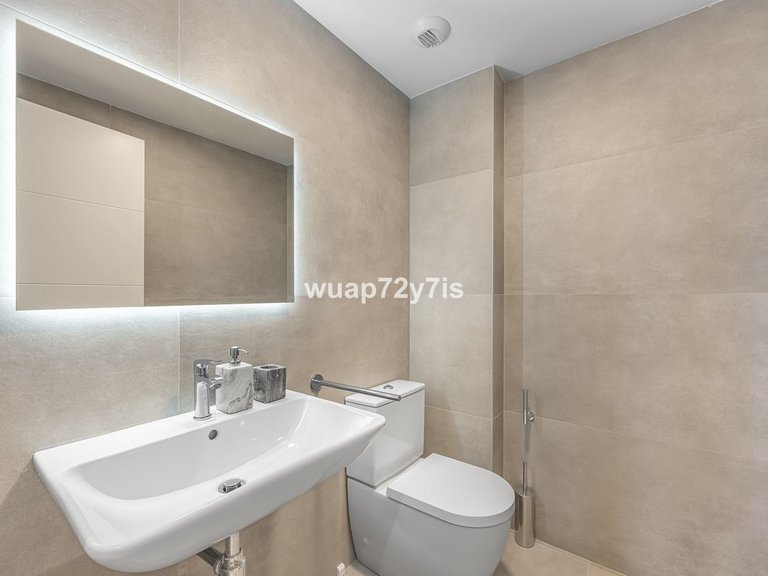 Apartment for Sale in Torremolinos, Malaga 38