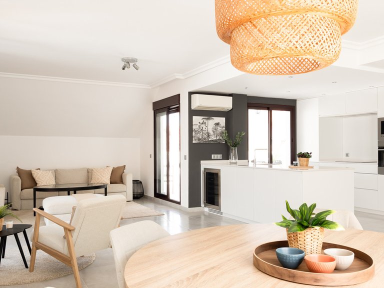 Apartment for Sale in Nueva Andalucía, Malaga 1