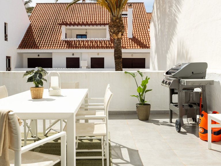 Apartment for Sale in Nueva Andalucía, Malaga 18