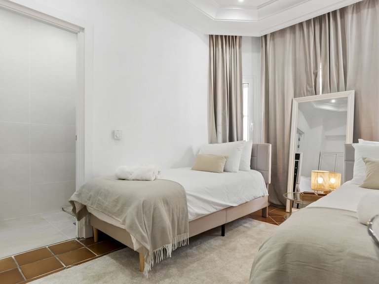 Villa for Sale in Las Chapas, Malaga 17