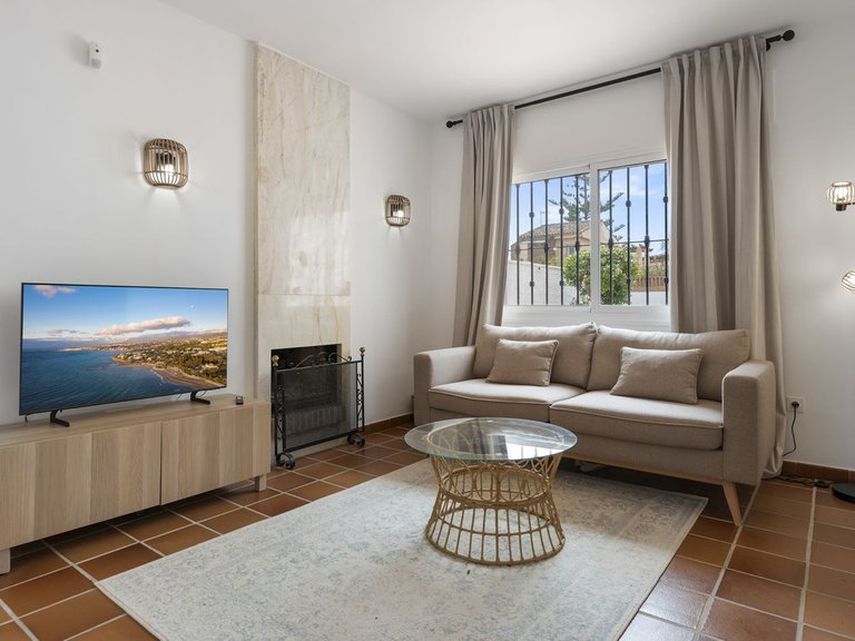 Villa for Sale in Las Chapas, Malaga 34
