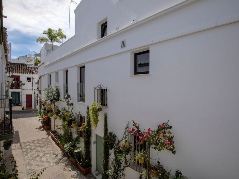 Villa for Sale in Estepona, Malaga 27