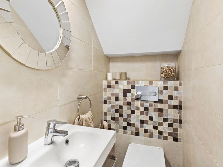 Villa for Sale in Estepona, Malaga 28