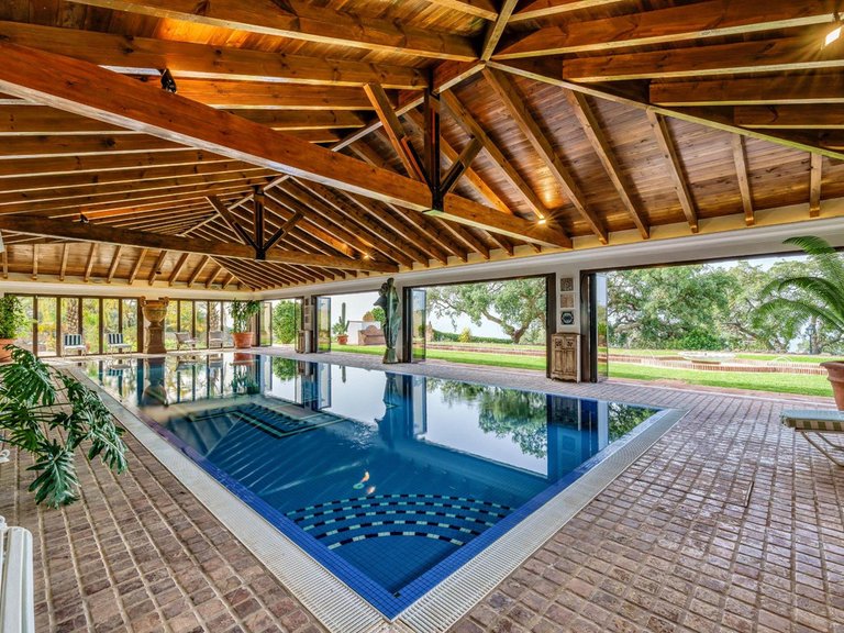 Villa for Sale in La Mairena, Malaga 30
