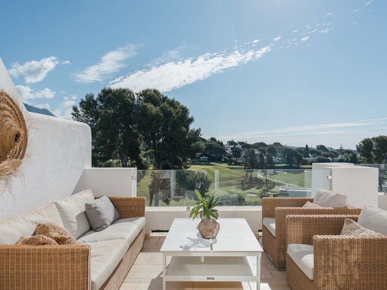 Apartment for Sale in Nueva Andalucía, Malaga 6