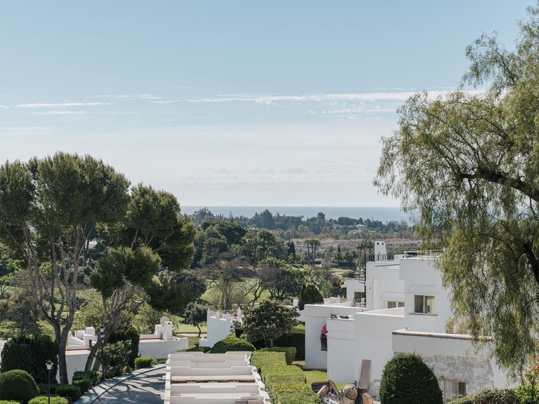 Apartment for Sale in Nueva Andalucía, Malaga 9