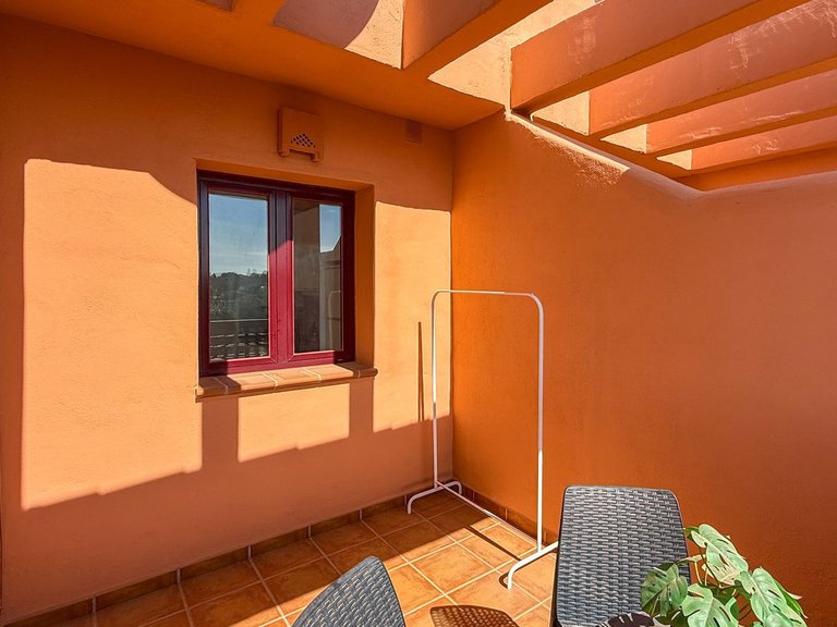 Apartment for Sale in El Paraiso, Malaga 10