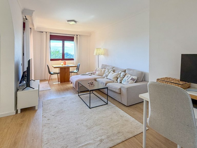 Apartment for Sale in El Paraiso, Malaga 14