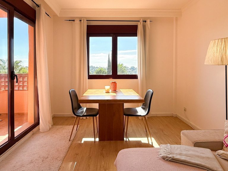 Apartment for Sale in El Paraiso, Malaga 15