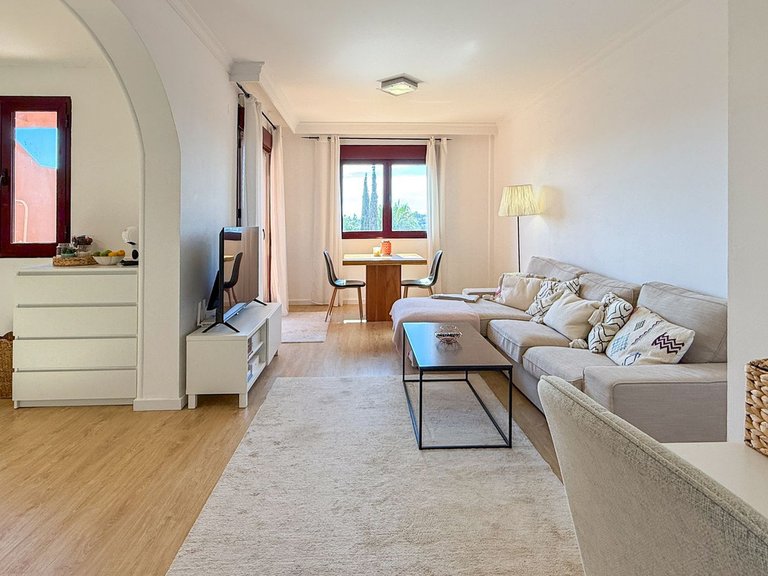 Apartment for Sale in El Paraiso, Malaga 2