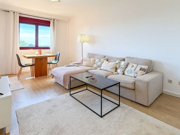Apartment for Sale in El Paraiso, Malaga 3
