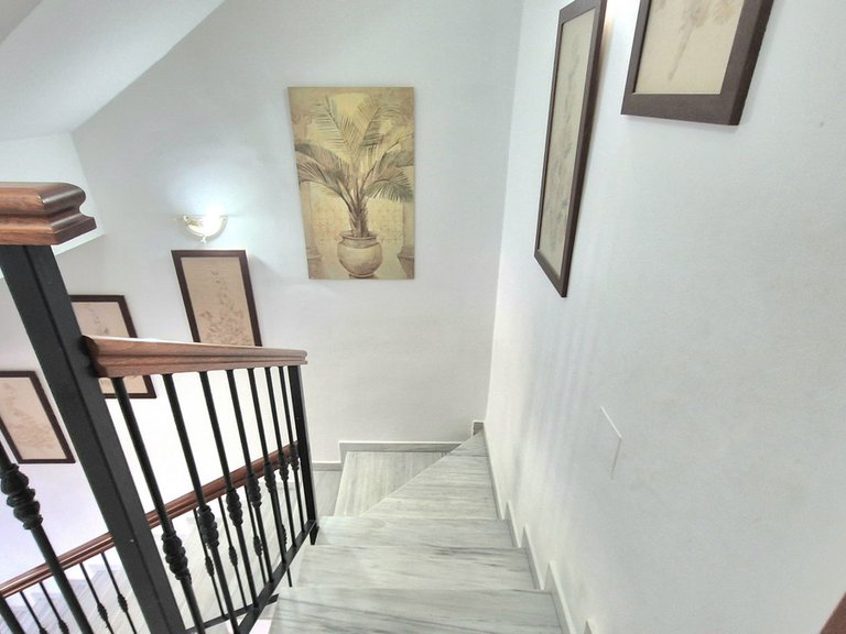 Villa for Sale in Alhaurin Golf, Malaga 25