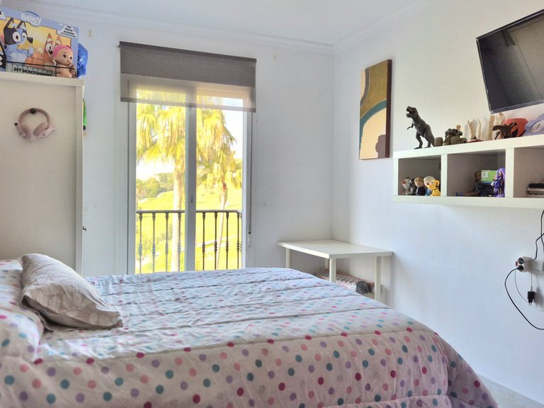 Villa for Sale in Alhaurin Golf, Malaga 27