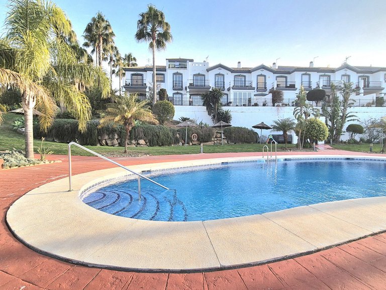 Villa for Sale in Alhaurin Golf, Malaga 42