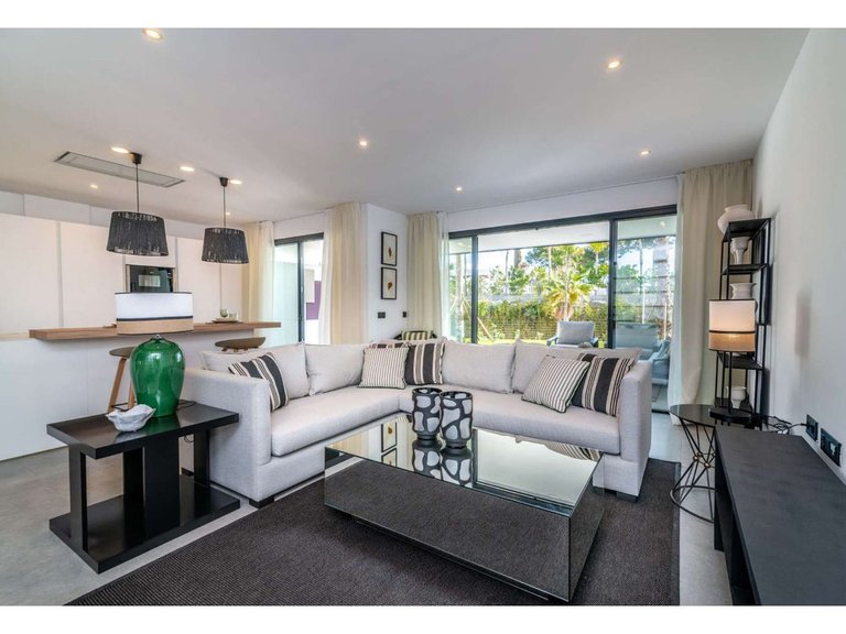 Penthouse for Sale in Costa del Sol Estepona, Malaga 18