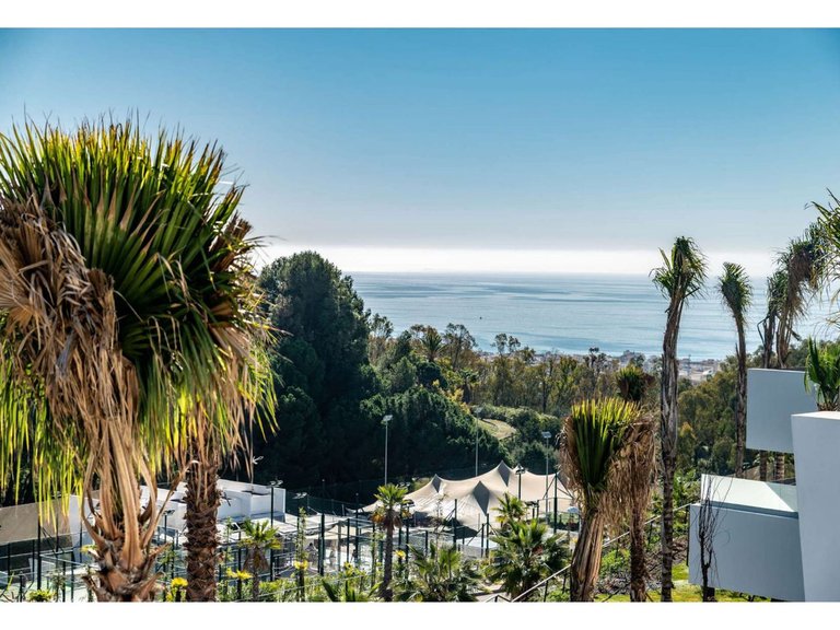 Penthouse for Sale in Costa del Sol Estepona, Malaga 19