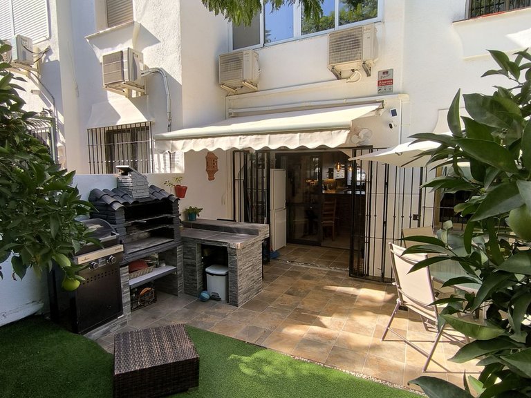 Villa for Sale in Cerros Del Aguila, Malaga 1