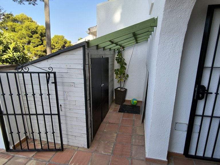 Villa for Sale in Cerros Del Aguila, Malaga 27