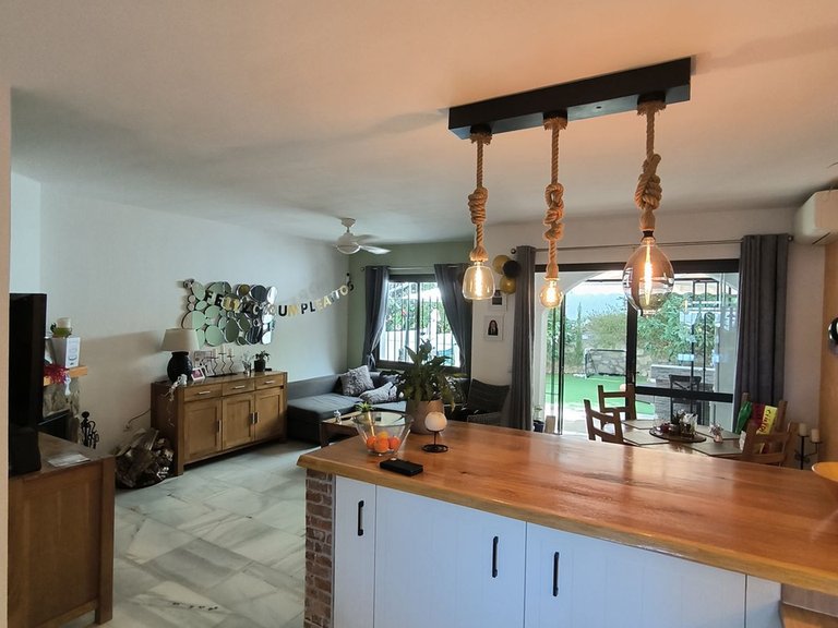 Villa for Sale in Cerros Del Aguila, Malaga 4