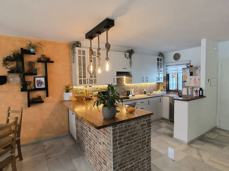 Villa for Sale in Cerros Del Aguila, Malaga 6