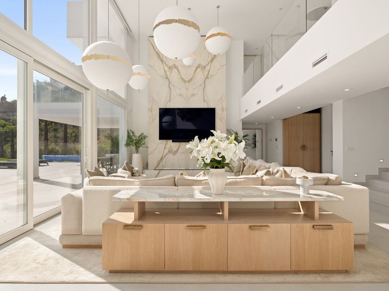 Villa for Sale in La Mairena, Malaga 29