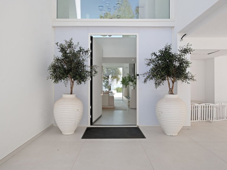 Villa for Sale in La Mairena, Malaga 31