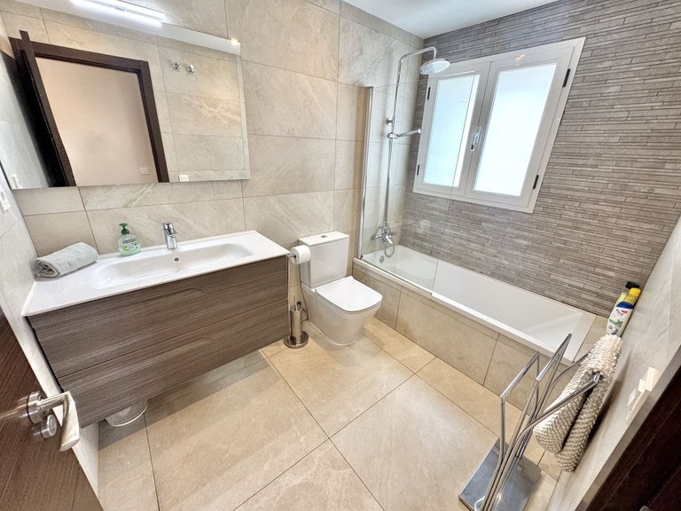 Villa for Sale in Nueva Andalucía, Malaga 26