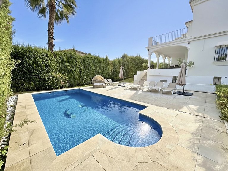 Villa for Sale in Nueva Andalucía, Malaga 4