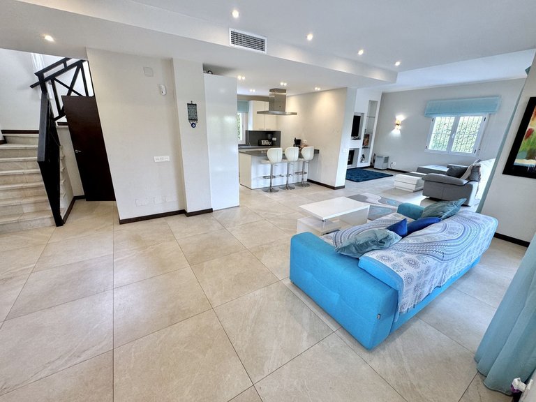Villa for Sale in Nueva Andalucía, Malaga 6