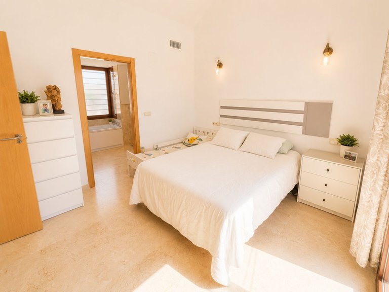 Villa for Sale in Casares Playa, Malaga 13